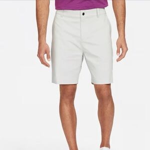 Nike Dri-FIT UV Men's Golf Chino Shorts Sz. 32 / M